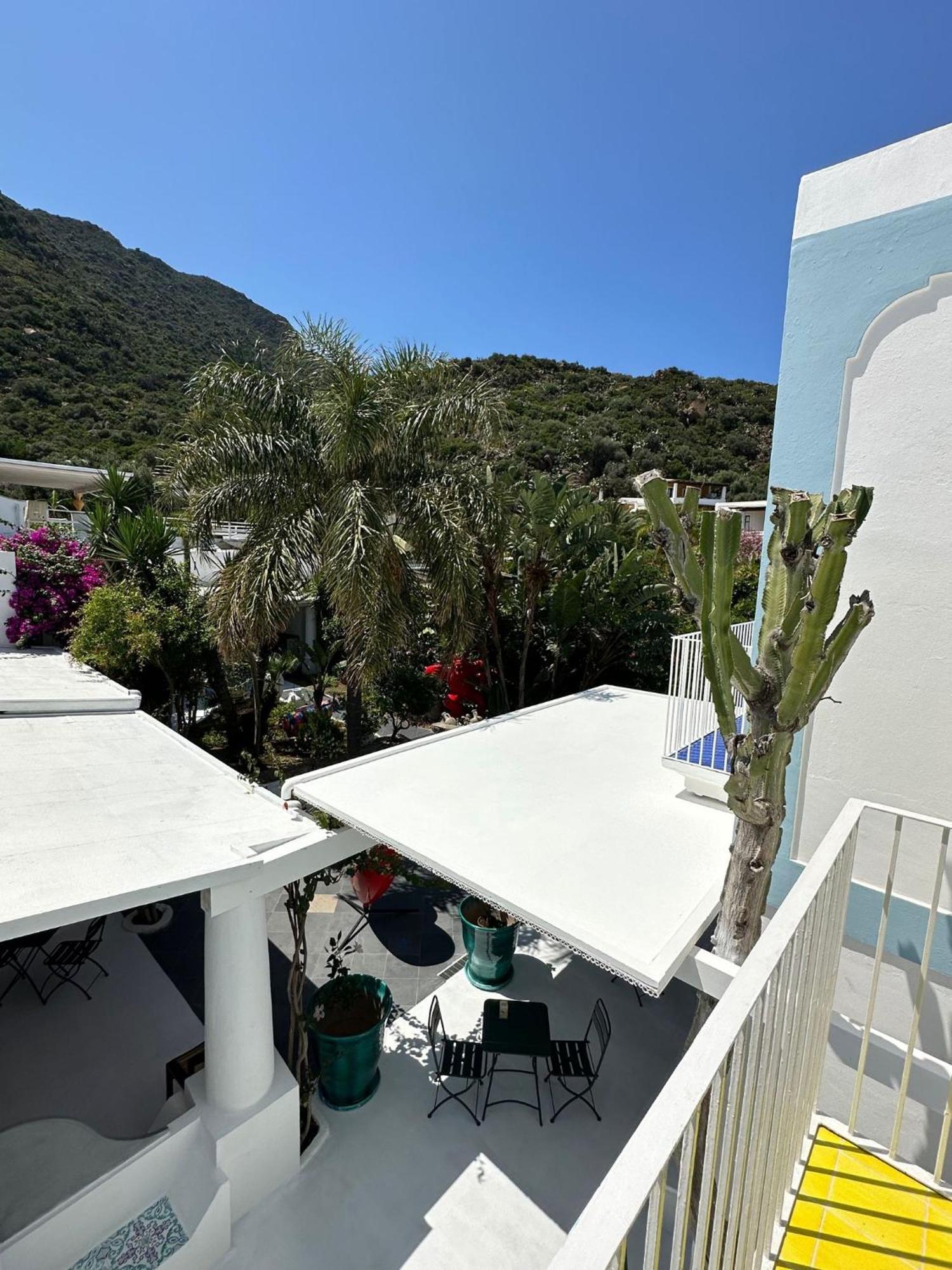 Art B&B Panarea Eksteriør billede